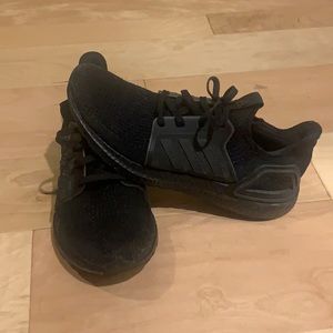 Men’s Adidas UltraBoost size 9.5